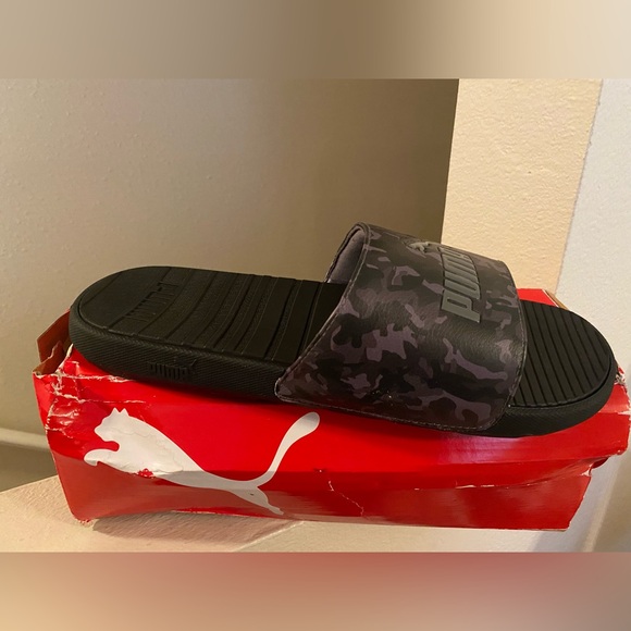 Sandals_&_Flip_Flops